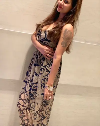 Ambah Escort